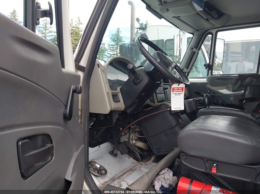 2013 INTERNATIONAL 4000 auction photo 7