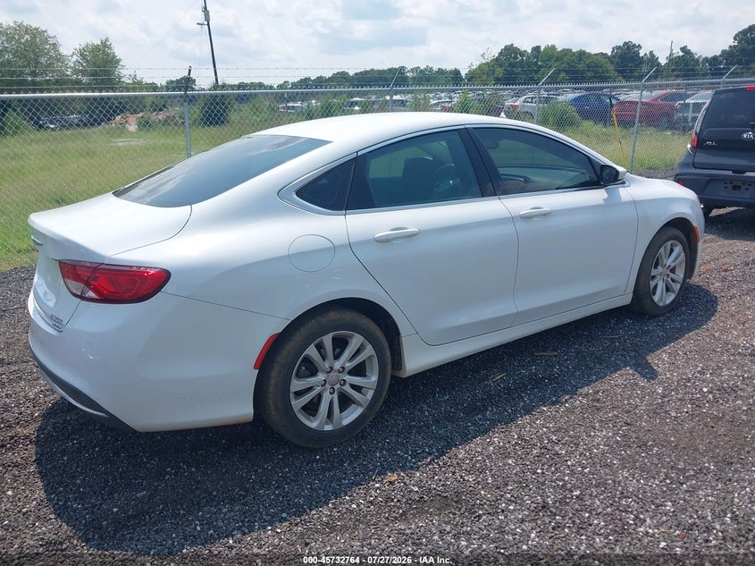 2015 CHRYSLER 200 auction photo 4