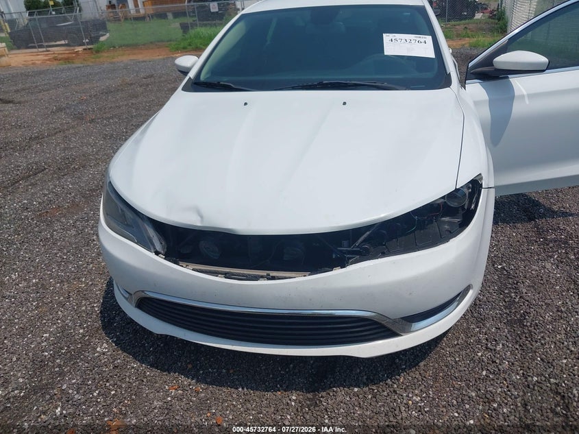 2015 CHRYSLER 200 auction photo 6