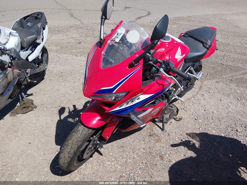 2024 HONDA CBR650 auction photo 2