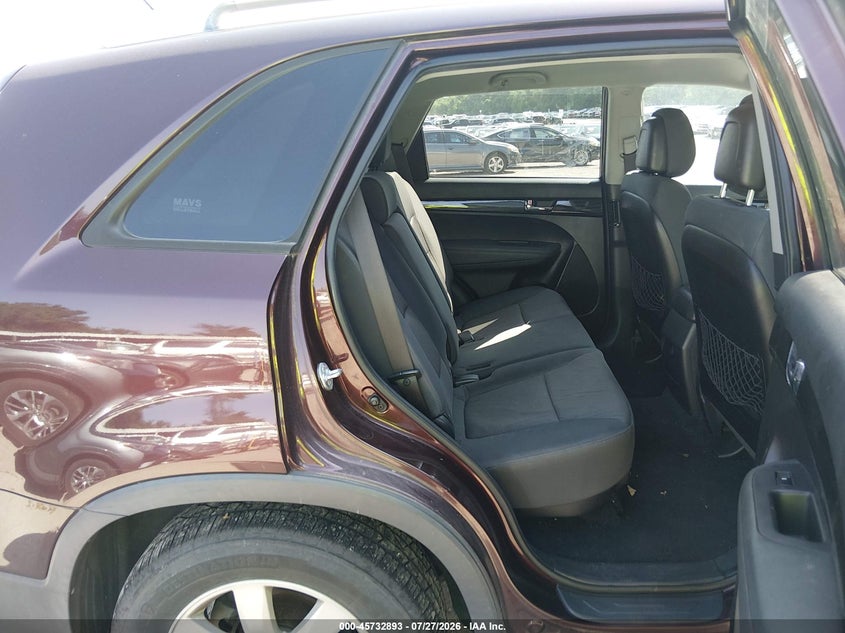 2013 KIA SORENTO auction photo 8