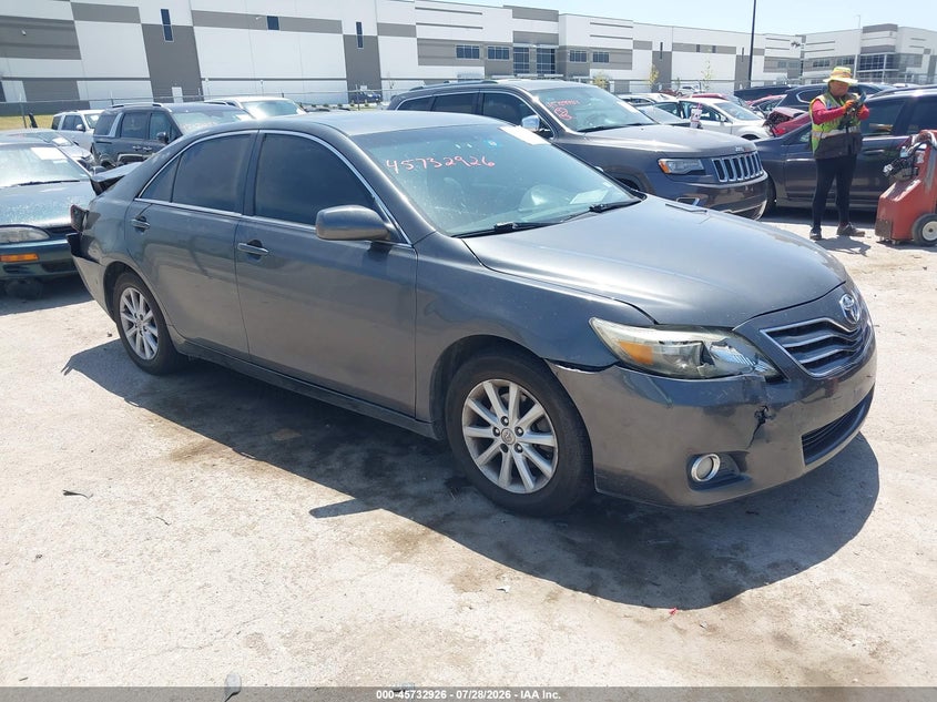 2010 TOYOTA CAMRY auction photo 1