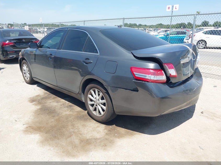 2010 TOYOTA CAMRY auction photo 3