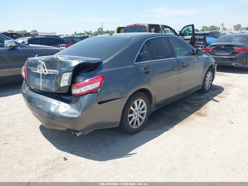 2010 TOYOTA CAMRY auction photo 4