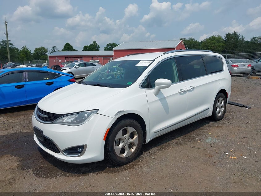 Vin: 2c4rc1egxhr644326, lot: 46231683, chrysler pacifica touring-l plus 20172