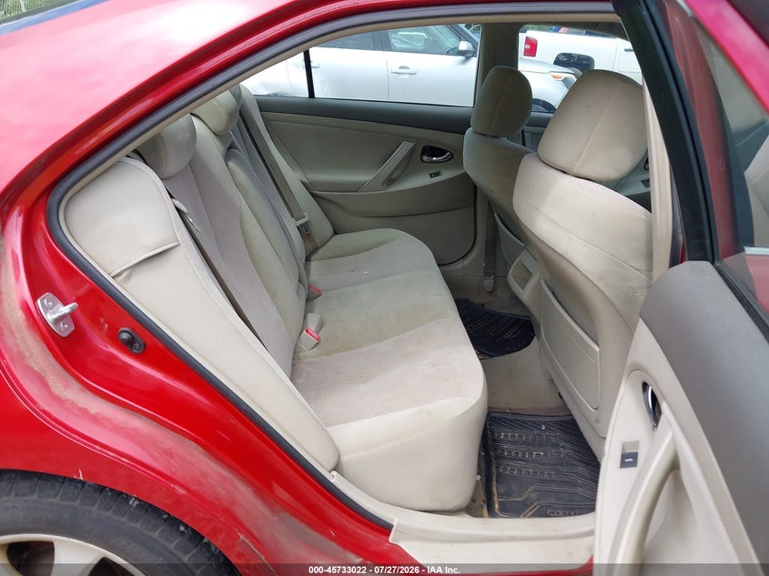 2011 TOYOTA CAMRY auction photo 8