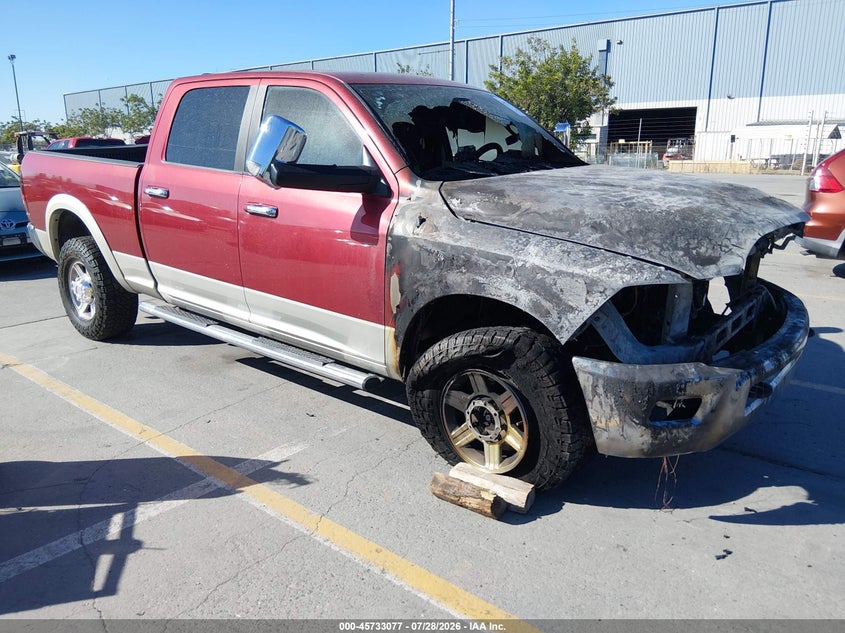 Vin: 3d7ut2cl7bg582645, lot: 46231776, ram ram 2500 laramie 2011 img_1