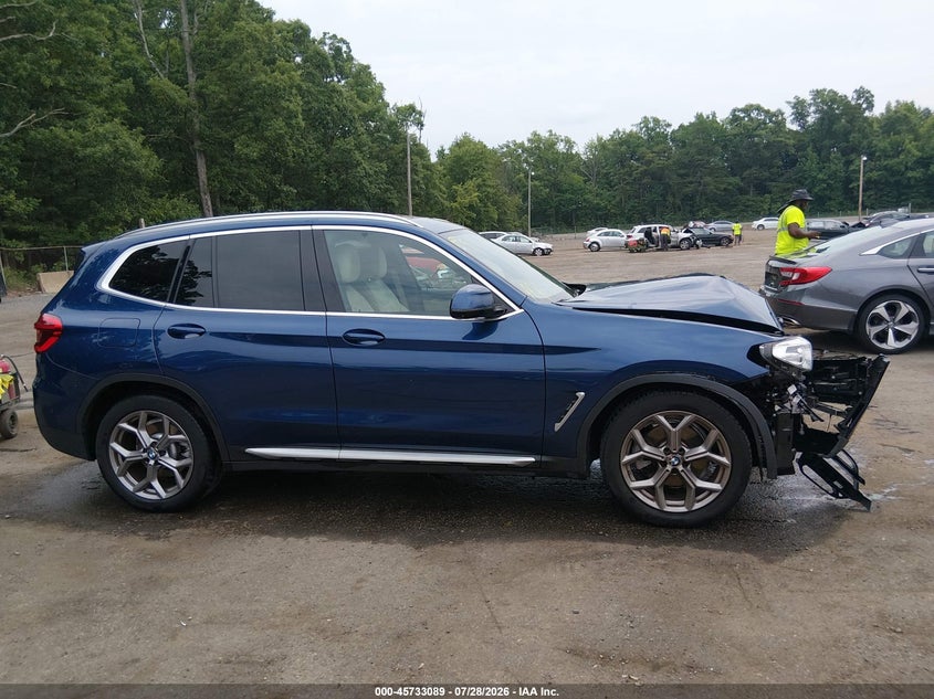 BMW X3 PHEV - zdjęcie 13