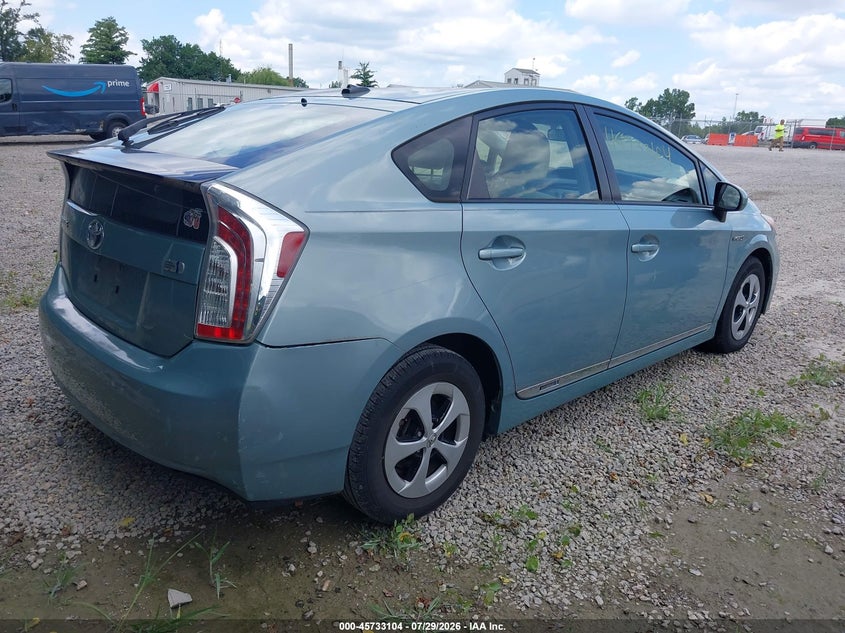 Vin: jtdkn3du0c1546370, lot: 46231803, toyota prius three 20124