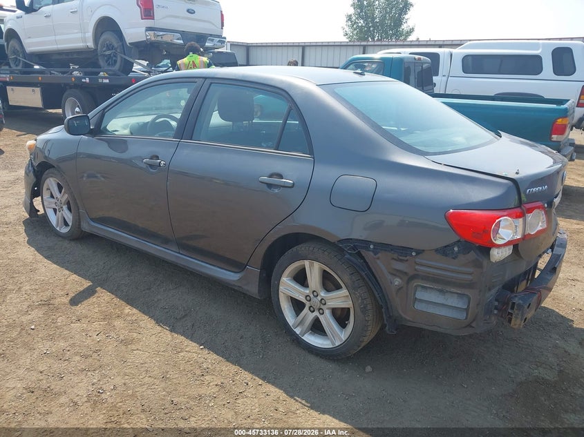 Vin: 2t1bu4ee8dc086744, lot: 46231835, toyota corolla s 20133