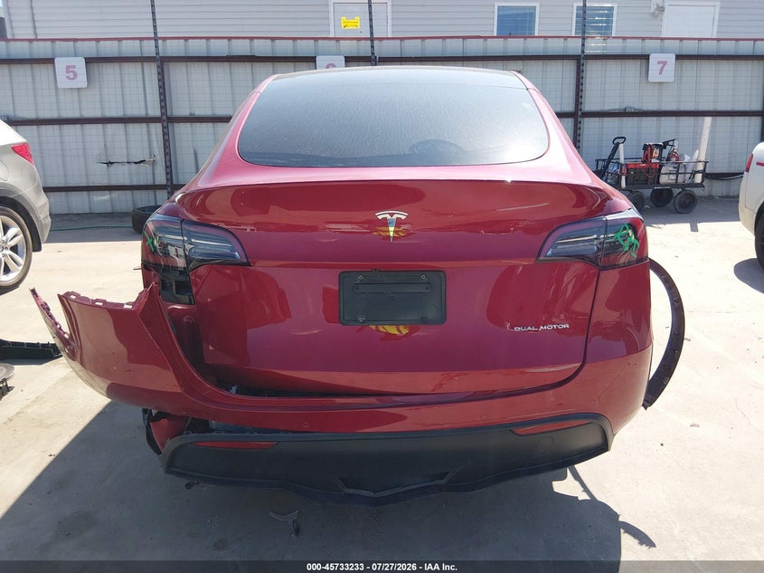 TESLA MODEL Y - zdjęcie 17