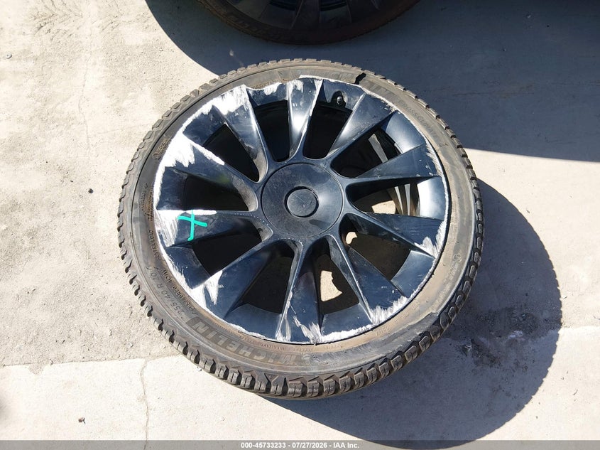 TESLA MODEL Y - zdjęcie 23