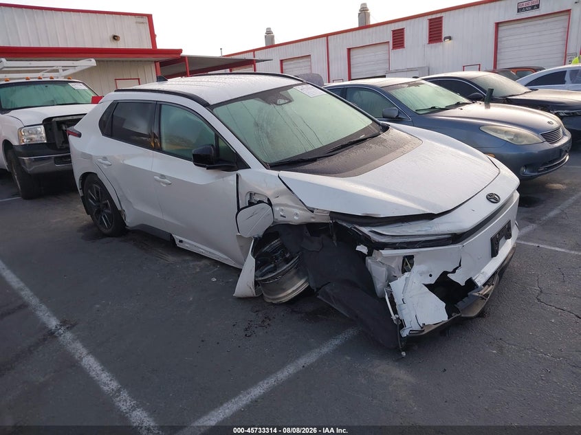 Vin: jtmbcaeb1ta004475, lot: 46232013, toyota bz xle plus 2026 img_1