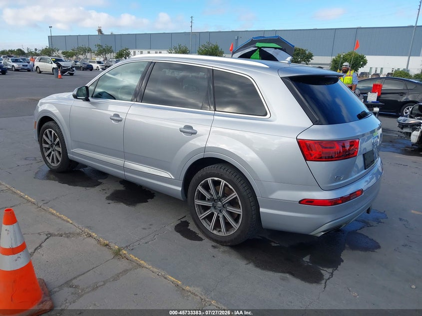 Vin: wa1laaf79hd001439, lot: 46232082, audi q7 3.0t premium 20173