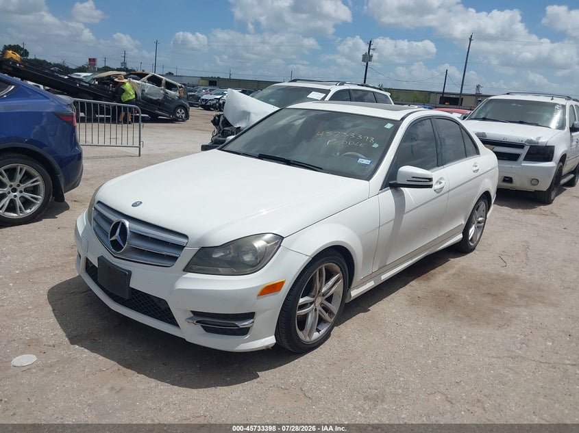2013 MERCEDES-BENZ C 250 auction photo 2