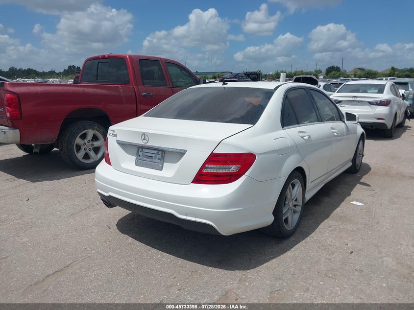 2013 MERCEDES-BENZ C 250 auction photo 4