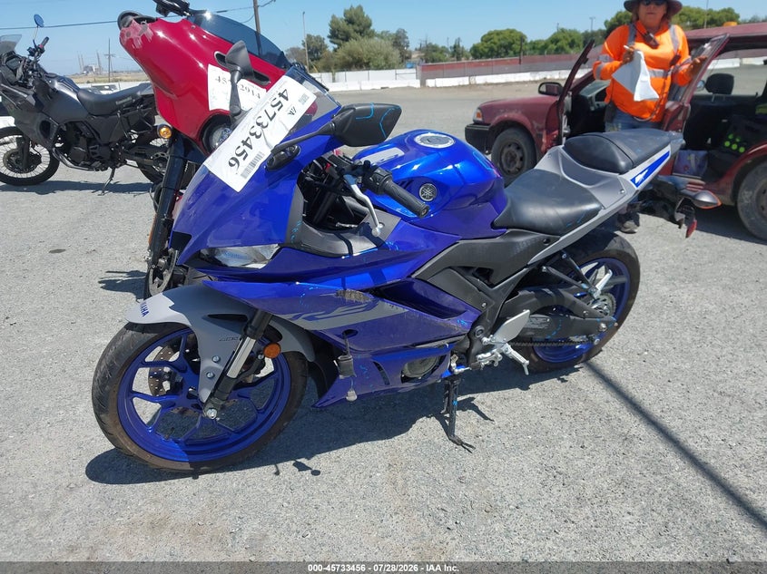 2020 YAMAHA YZFR3 auction photo 2