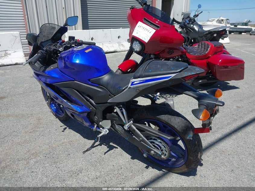 2020 YAMAHA YZFR3 auction photo 3