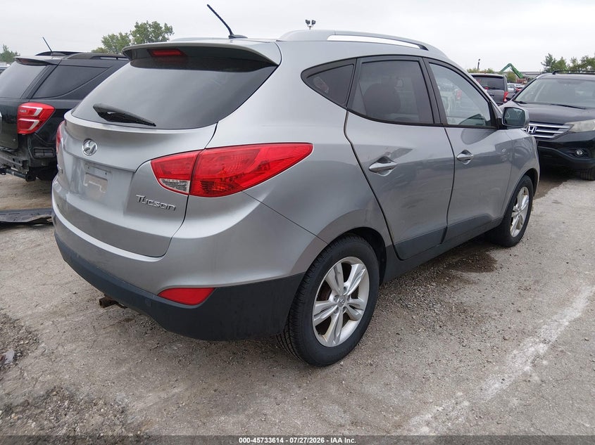 Vin: km8ju3acxbu273795, lot: 46232313, hyundai tucson gls 20114