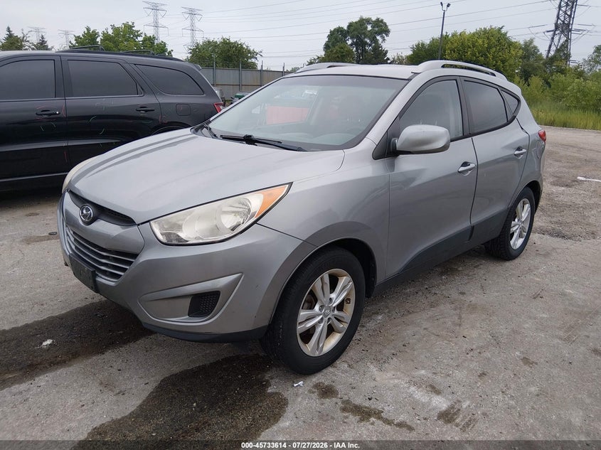 2011 HYUNDAI TUCSON auction photo 2