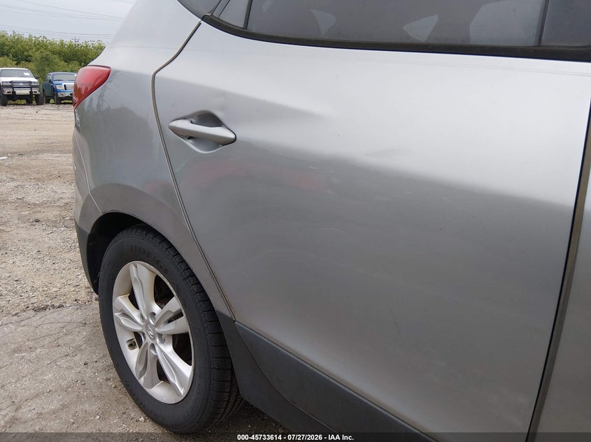 2011 HYUNDAI TUCSON auction photo 6