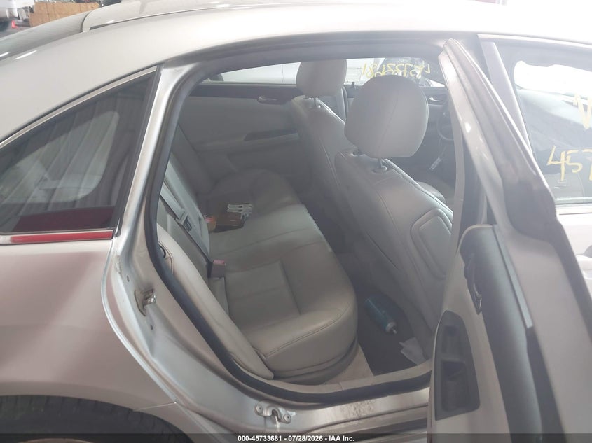 2011 CHEVROLET IMPALA auction photo 8