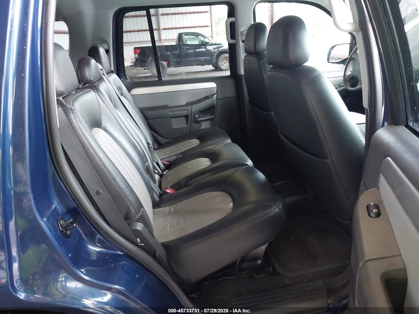 2004 MERCURY MOUNTAINEER auction photo 8