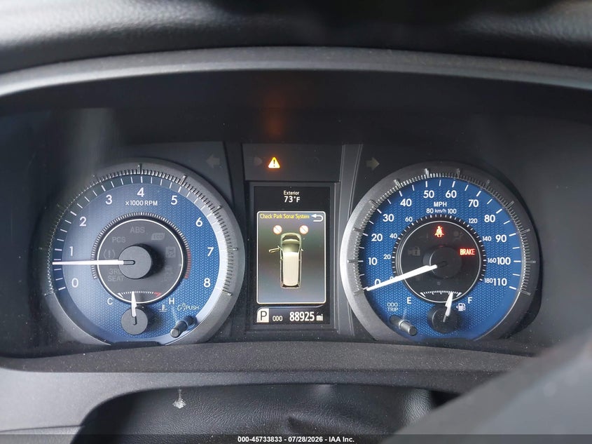 2017 TOYOTA SIENNA auction photo 7