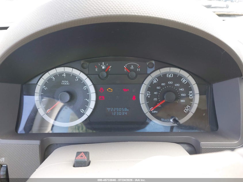 2008 FORD ESCAPE auction photo 7