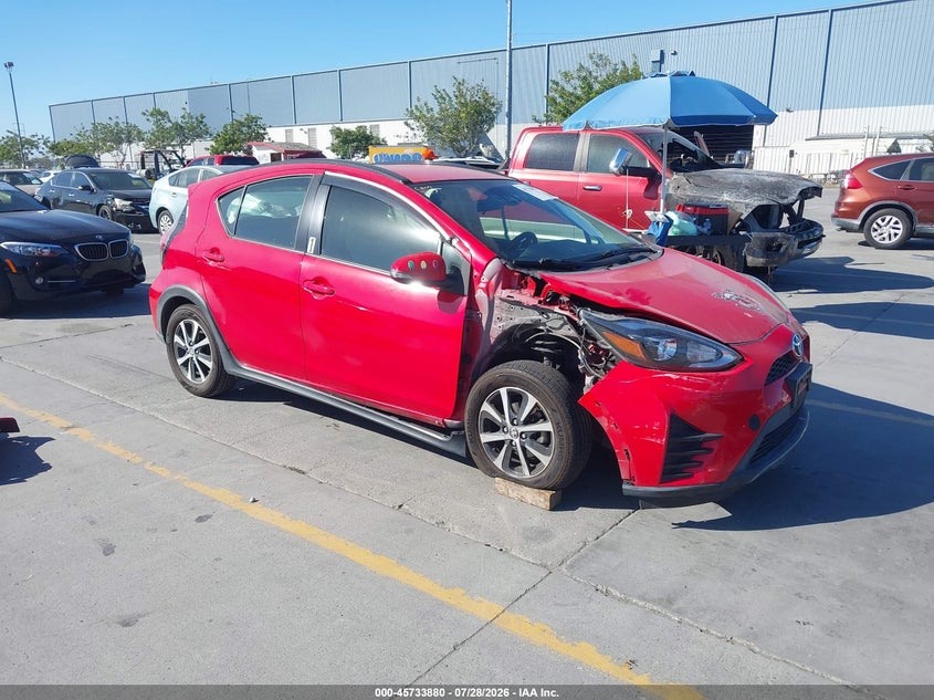 Vin: jtdkdtb39j1602591, lot: 46232579, toyota prius c one 2018 img_1