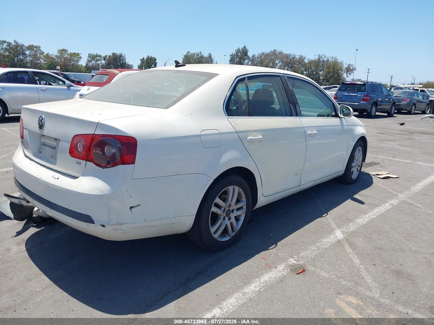 2007 VOLKSWAGEN JETTA auction photo 4