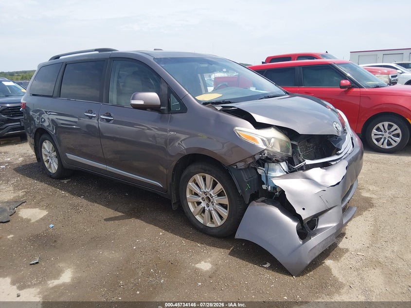 TOYOTA SIENNA - zdjęcie 1