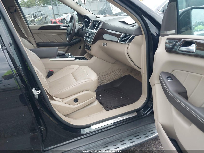 2015 MERCEDES-BENZ GL 450 auction photo 5