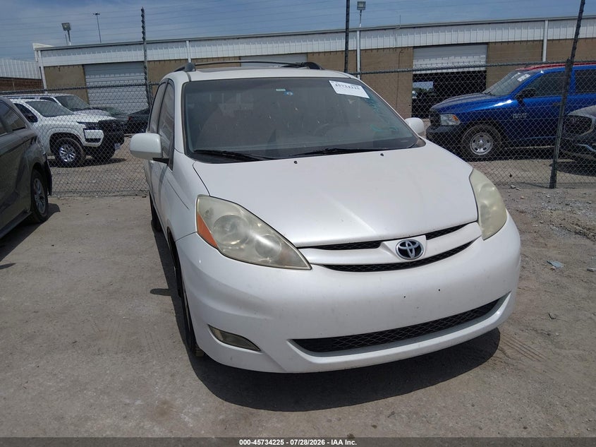 2007 TOYOTA SIENNA auction photo 6