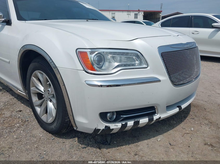 2012 CHRYSLER 300 auction photo 6