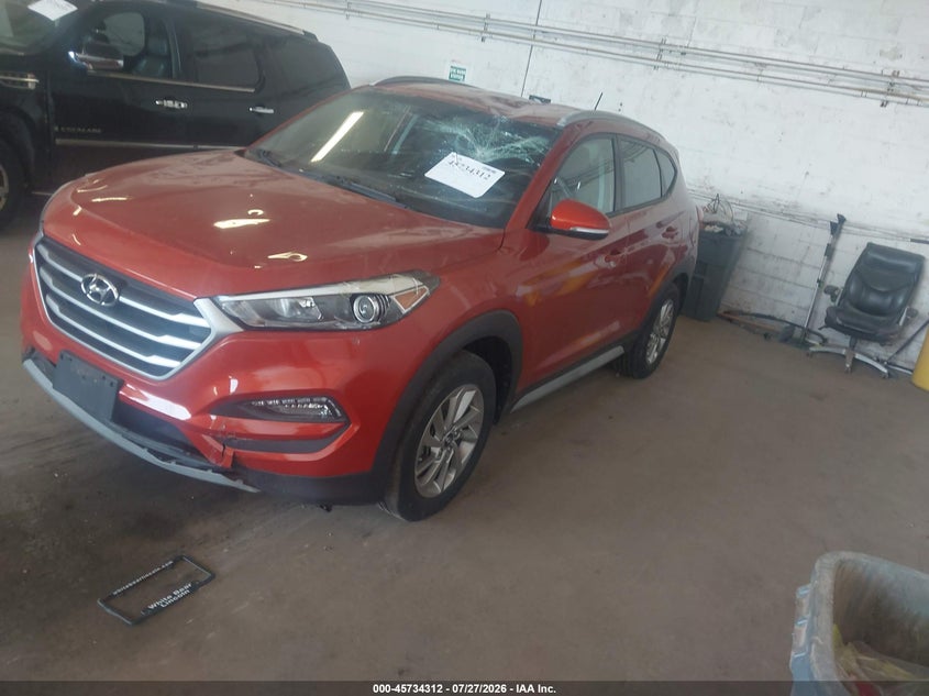 2017 HYUNDAI TUCSON auction photo 2