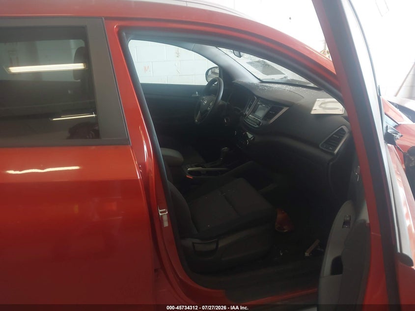 2017 HYUNDAI TUCSON auction photo 5