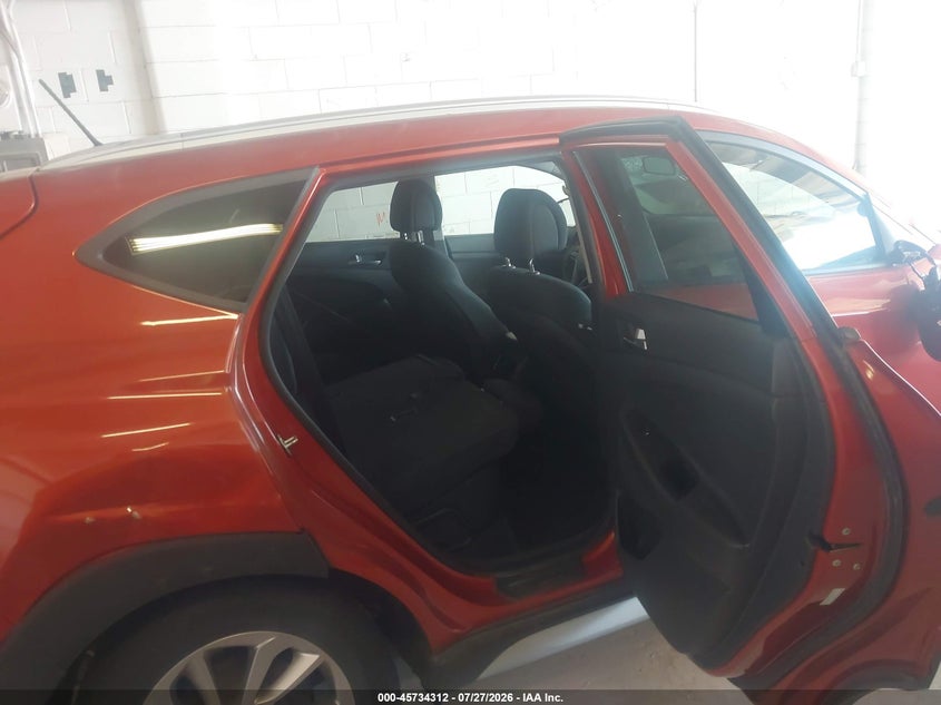 2017 HYUNDAI TUCSON auction photo 8