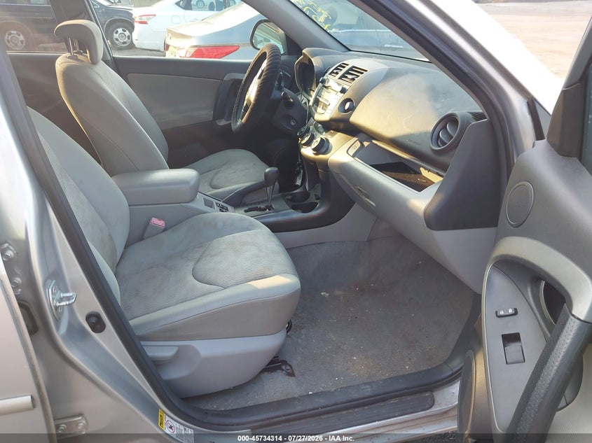 2011 TOYOTA RAV4 auction photo 5