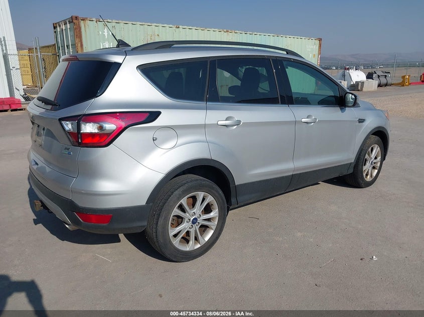 Vin: 1fmcu9gdxjuc88601, lot: 46233033, ford escape se 20184