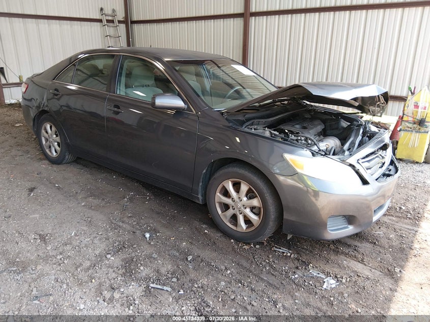 2011 TOYOTA CAMRY auction photo 1