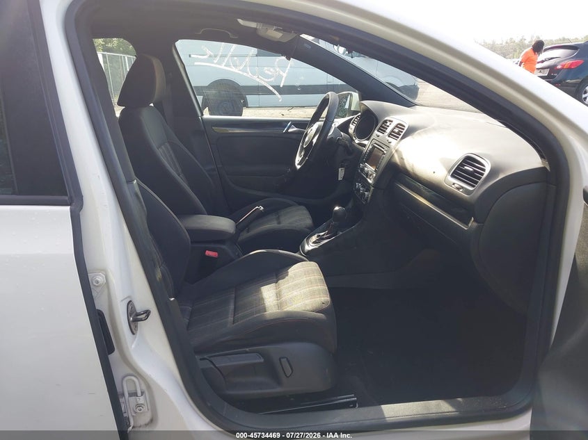 2011 VOLKSWAGEN GTI auction photo 5