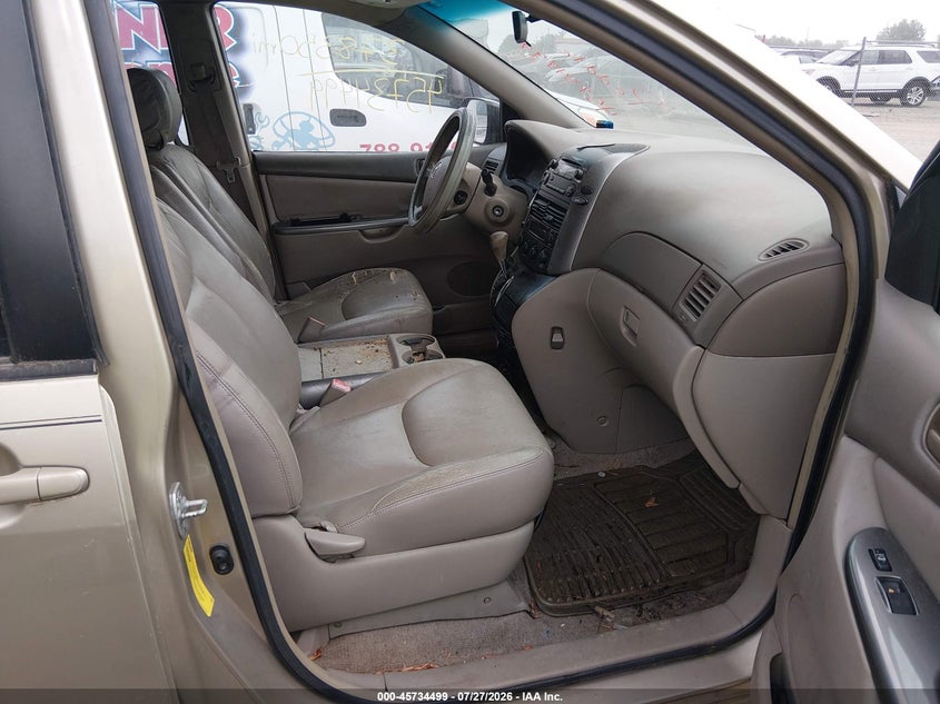 2006 TOYOTA SIENNA auction photo 5