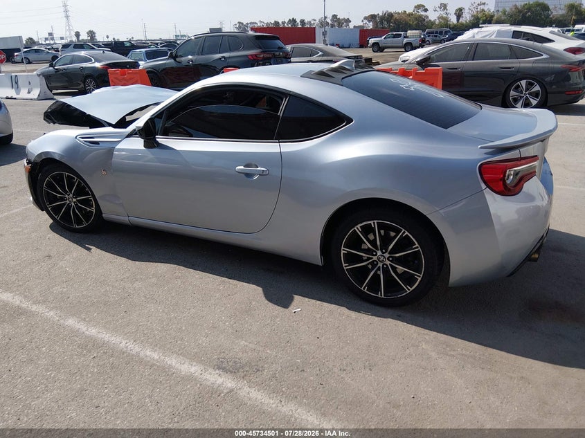 Vin: jf1znaa1xh8703629, lot: 46233205, toyota 86 20173