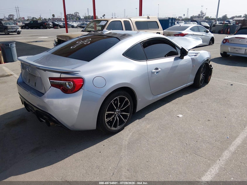 Vin: jf1znaa1xh8703629, lot: 46233205, toyota 86 20174