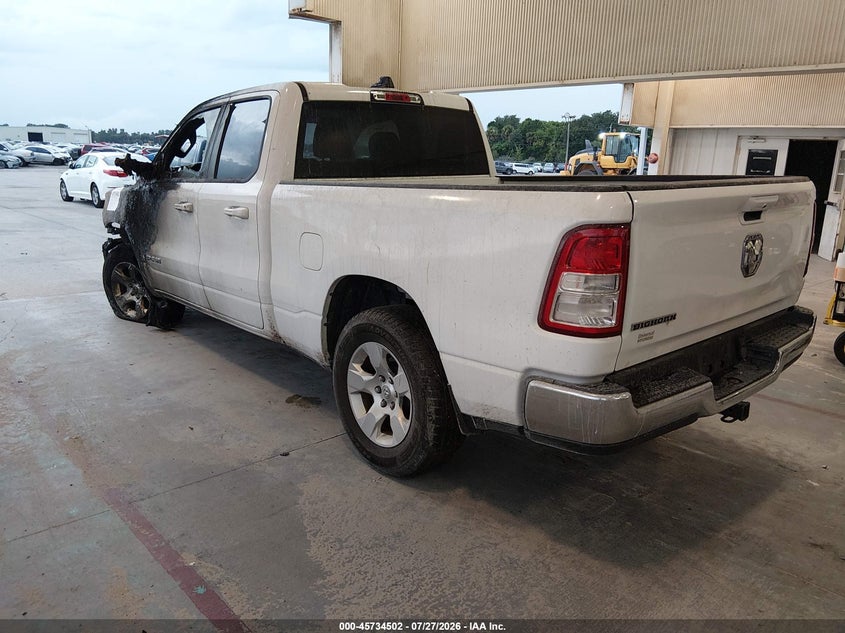 Vin: 1c6rrebgxnn272738, lot: 46233206, ram 1500 big horn  4x2 6'4 box 20223