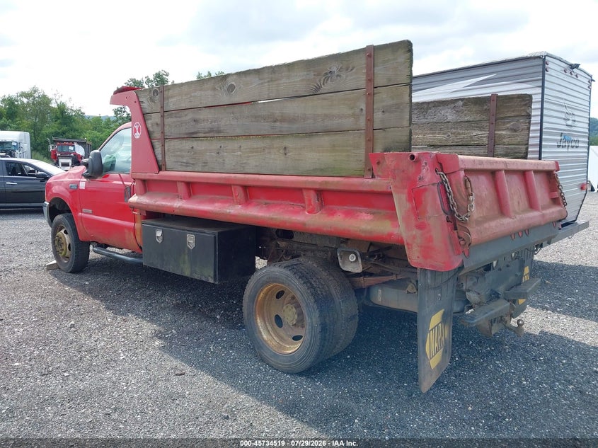 2003 FORD F-550 CHASSIS auction photo 3