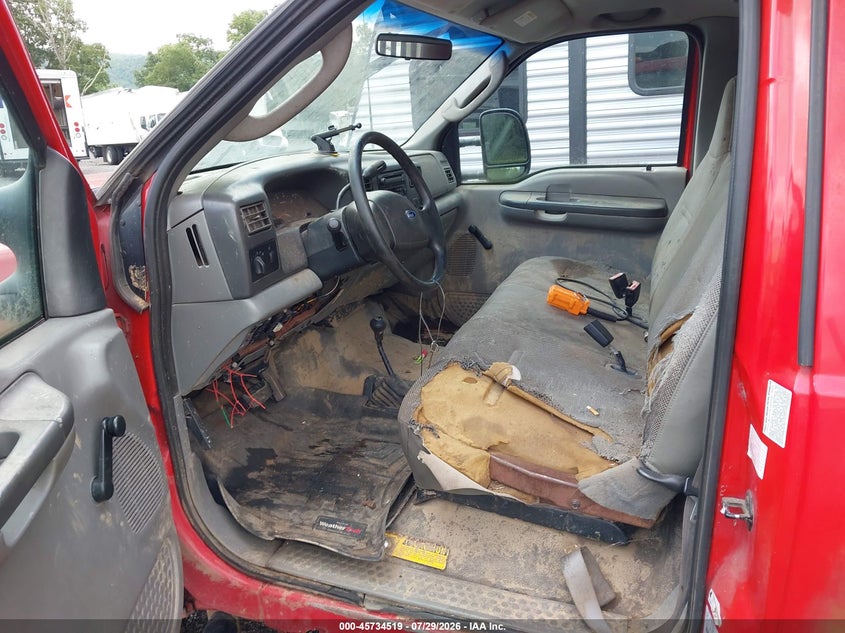 2003 FORD F-550 CHASSIS auction photo 7