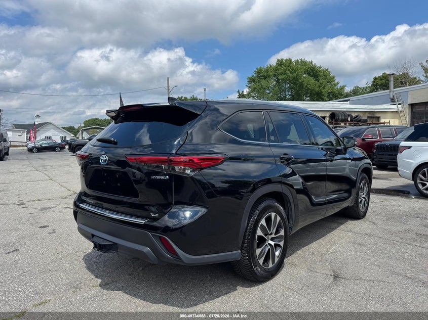 2021 TOYOTA HIGHLANDER auction photo 4