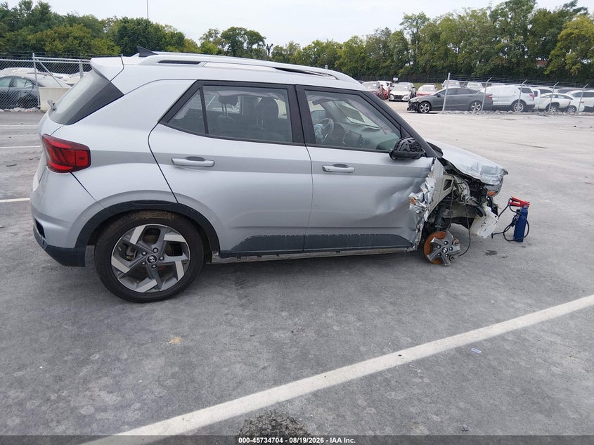 2022 HYUNDAI VENUE auction photo 4